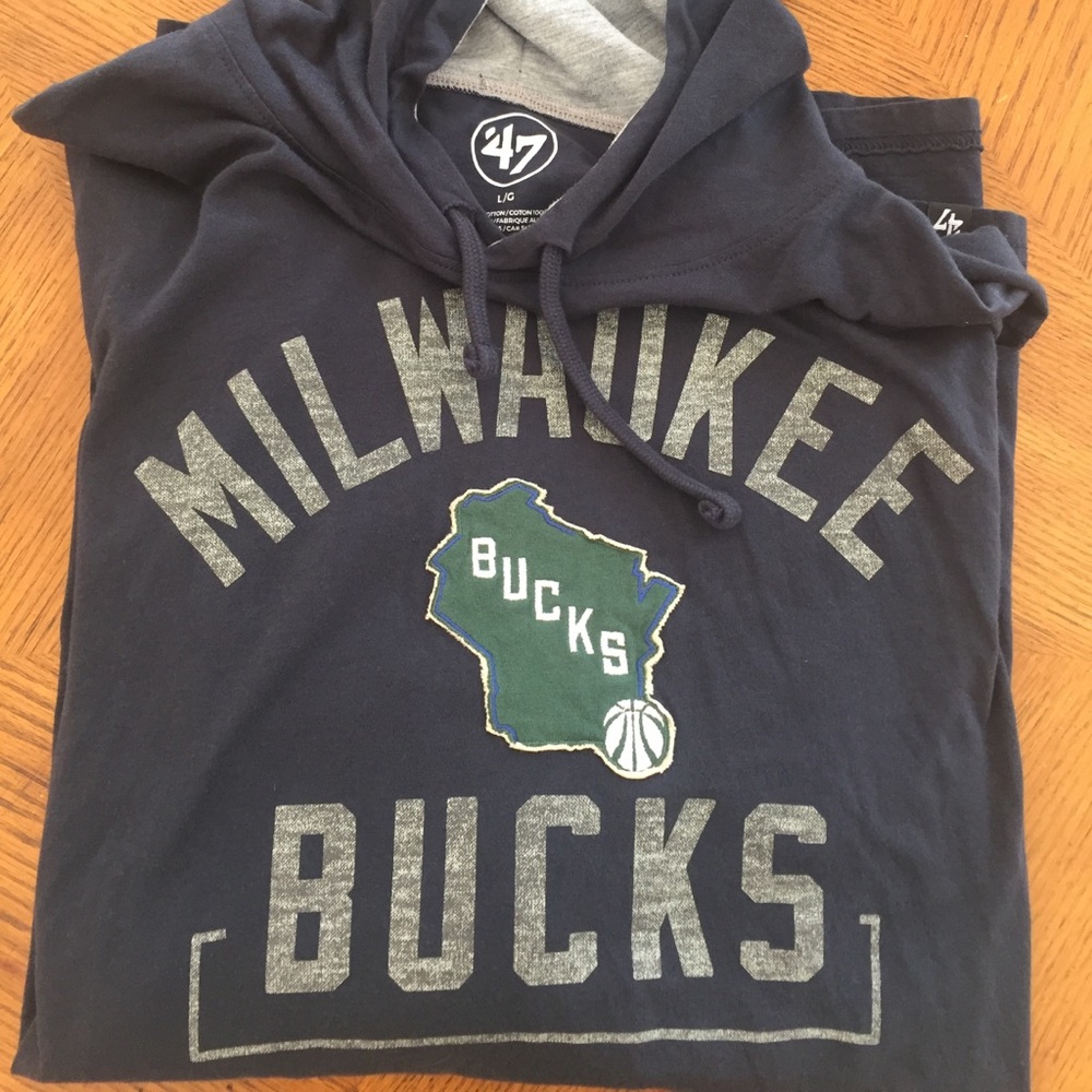 Milwaukee Bucks long sleeved tee with hood
